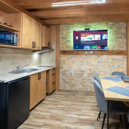 Alpstuga Tatrystay Riverstone *